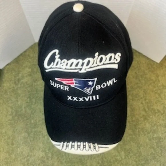 New‎ England Patriots Super Bowl XXXVIII Champions NFL Black Baseball Cap - Picture 5 of 7